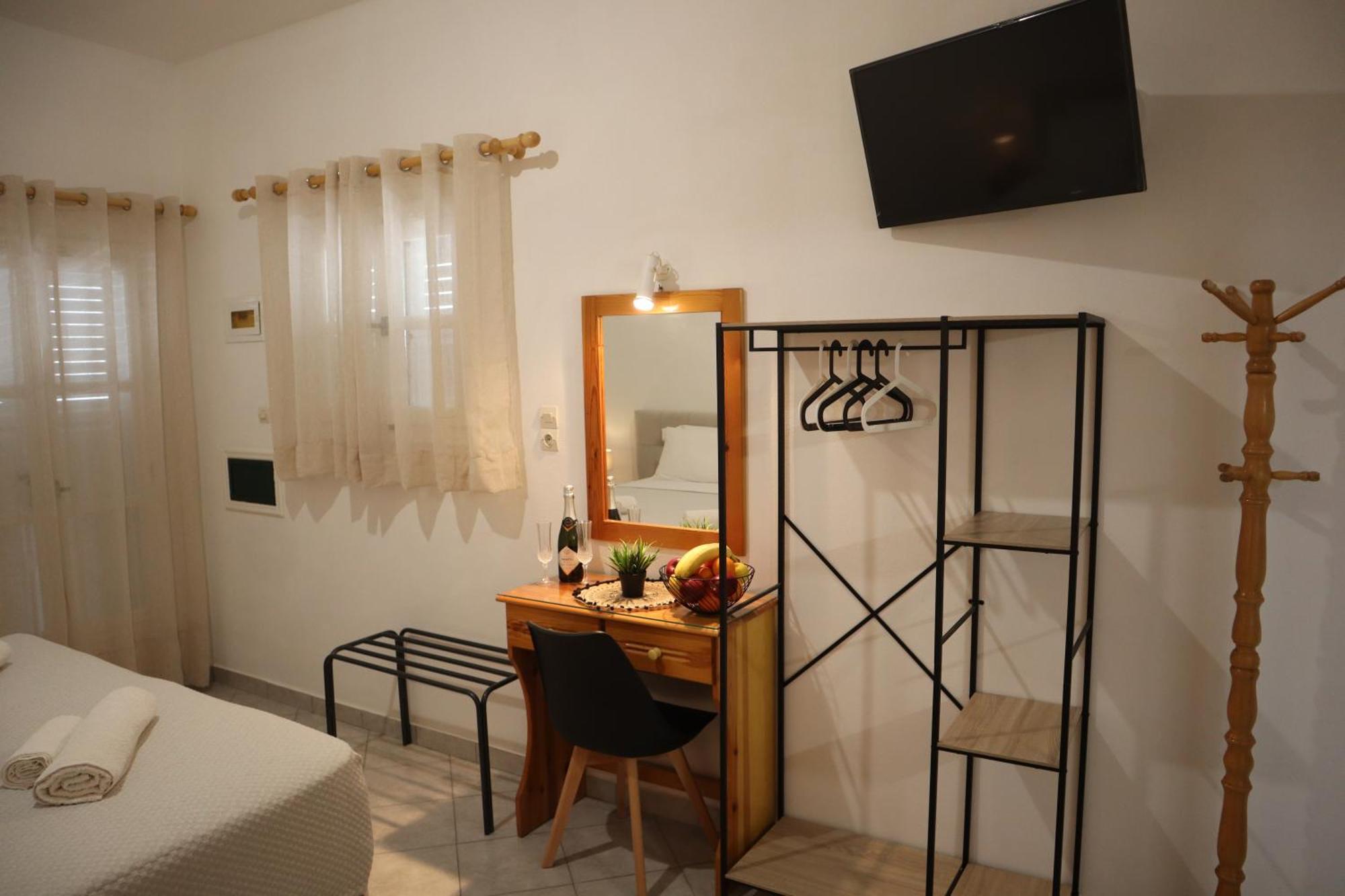 Pension St.George Rooms & Studios Perivolos  Exteriör bild