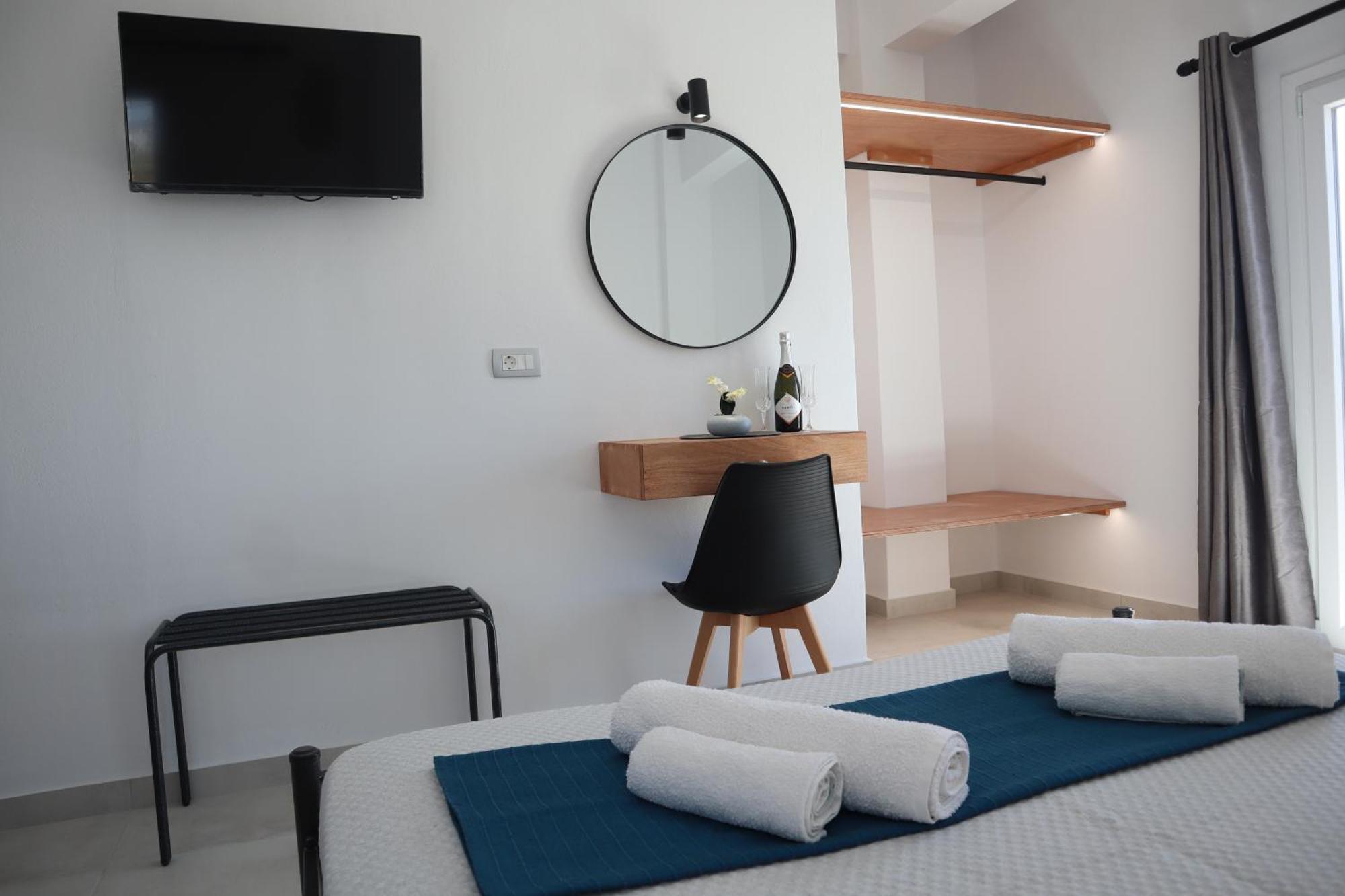 Pension St.George Rooms & Studios Perivolos  Exteriör bild