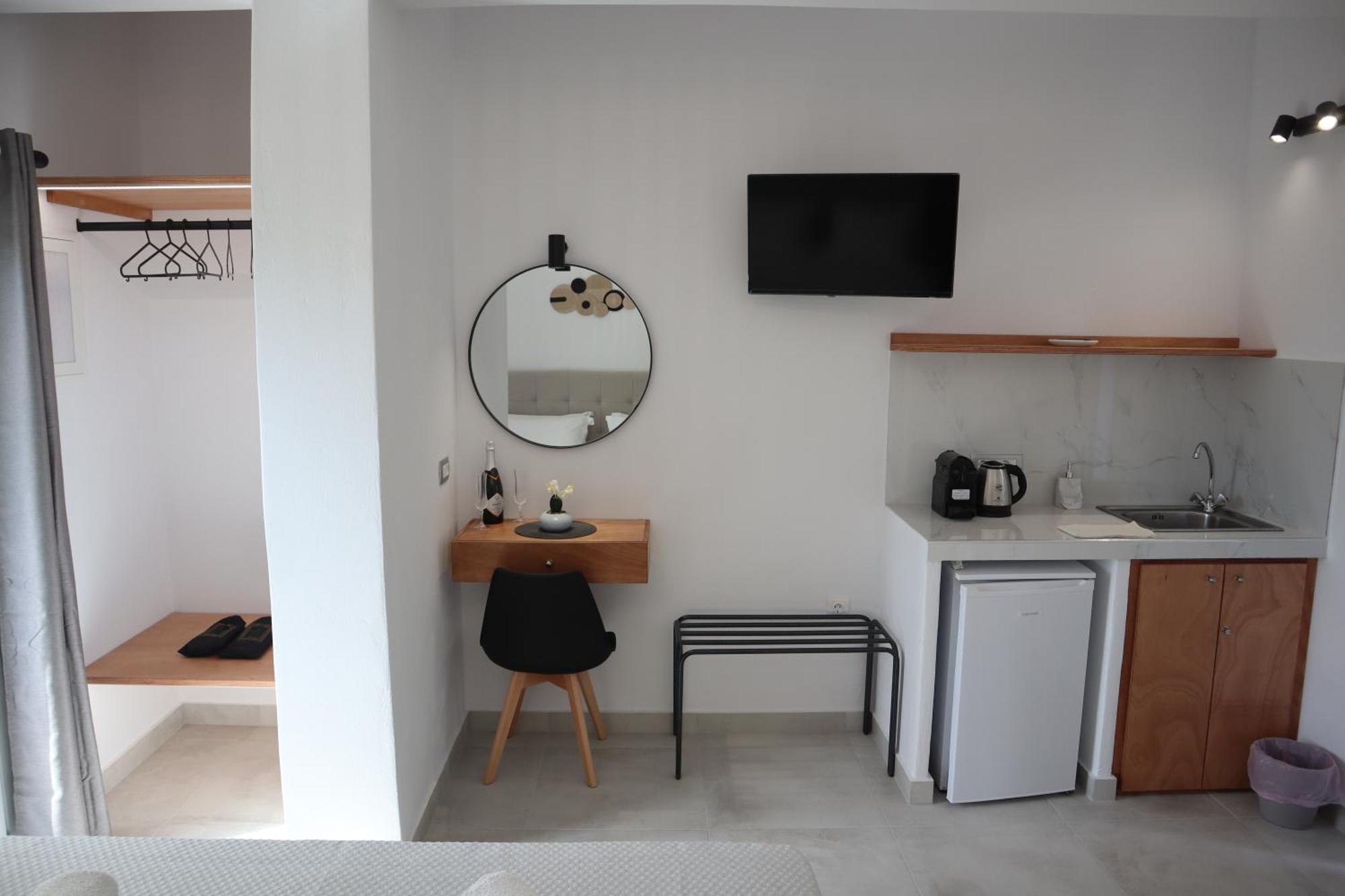 Pension St.George Rooms & Studios Perivolos  Exteriör bild