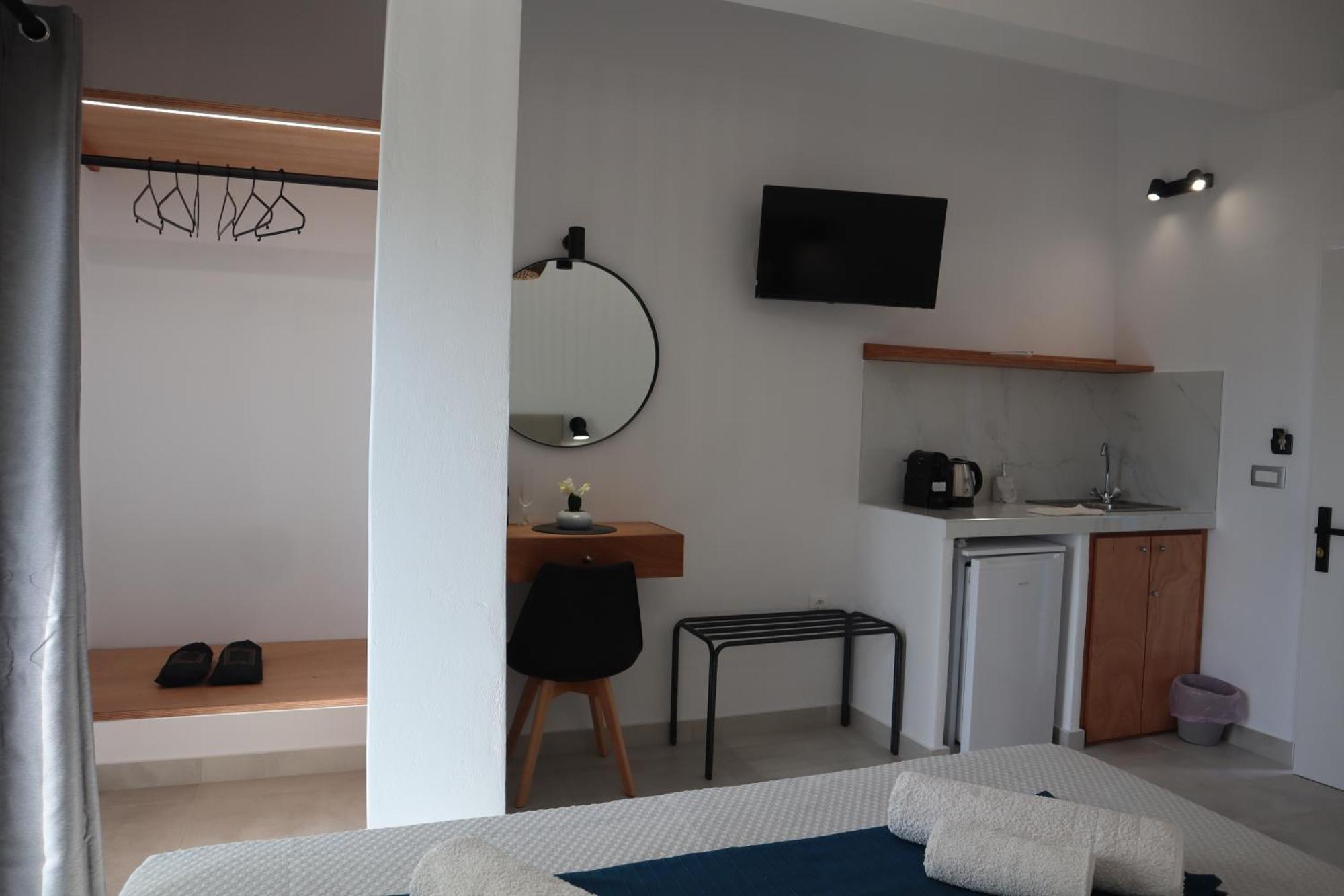 Pension St.George Rooms & Studios Perivolos  Exteriör bild