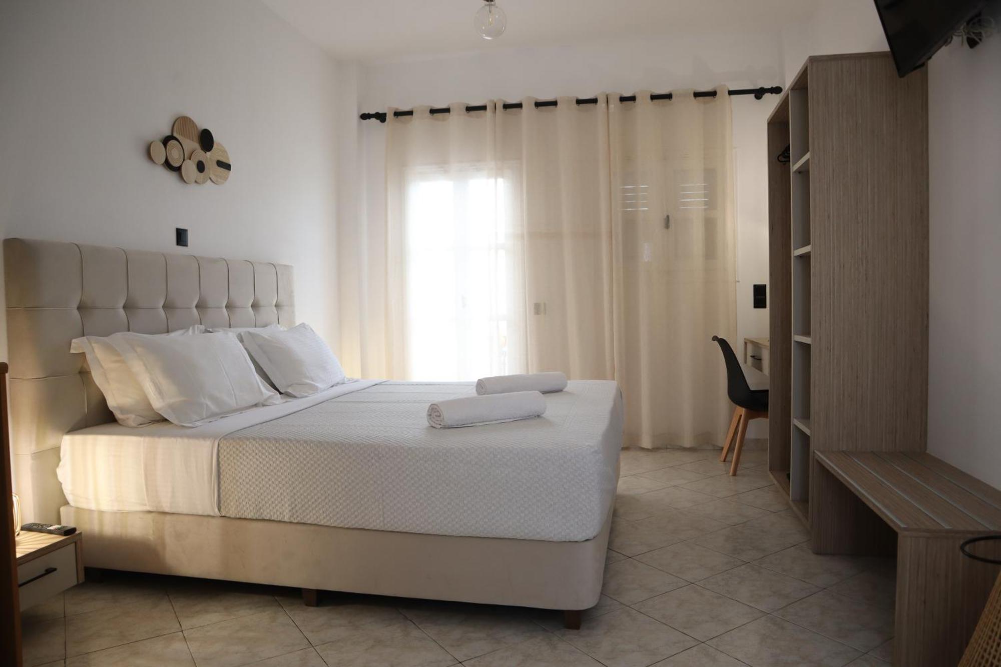 Pension St.George Rooms & Studios Perivolos  Exteriör bild